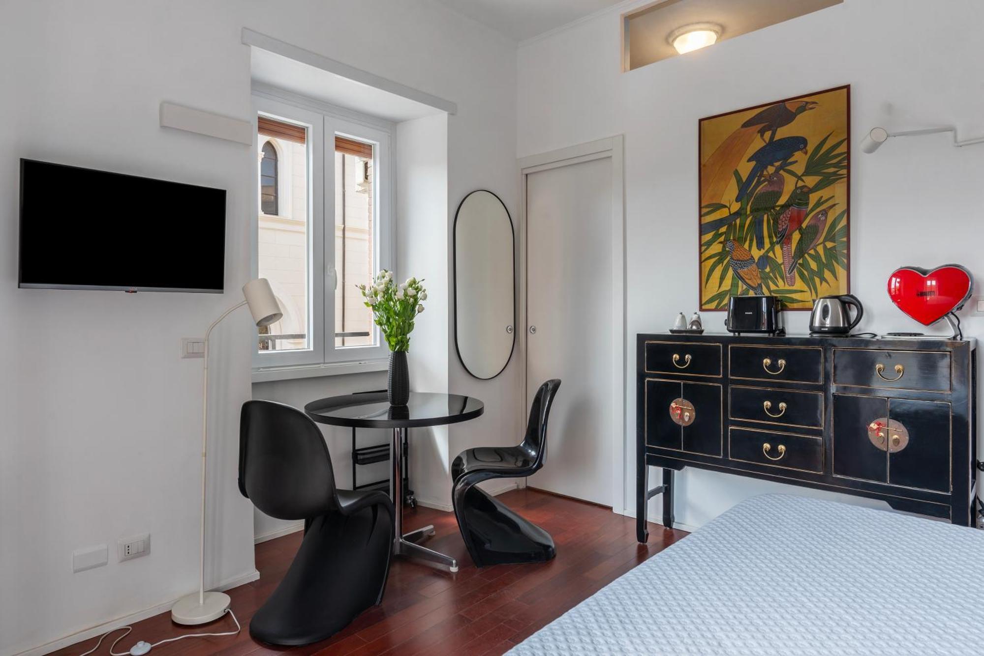 Vittorio Emanuele The Heart Apartment Rome